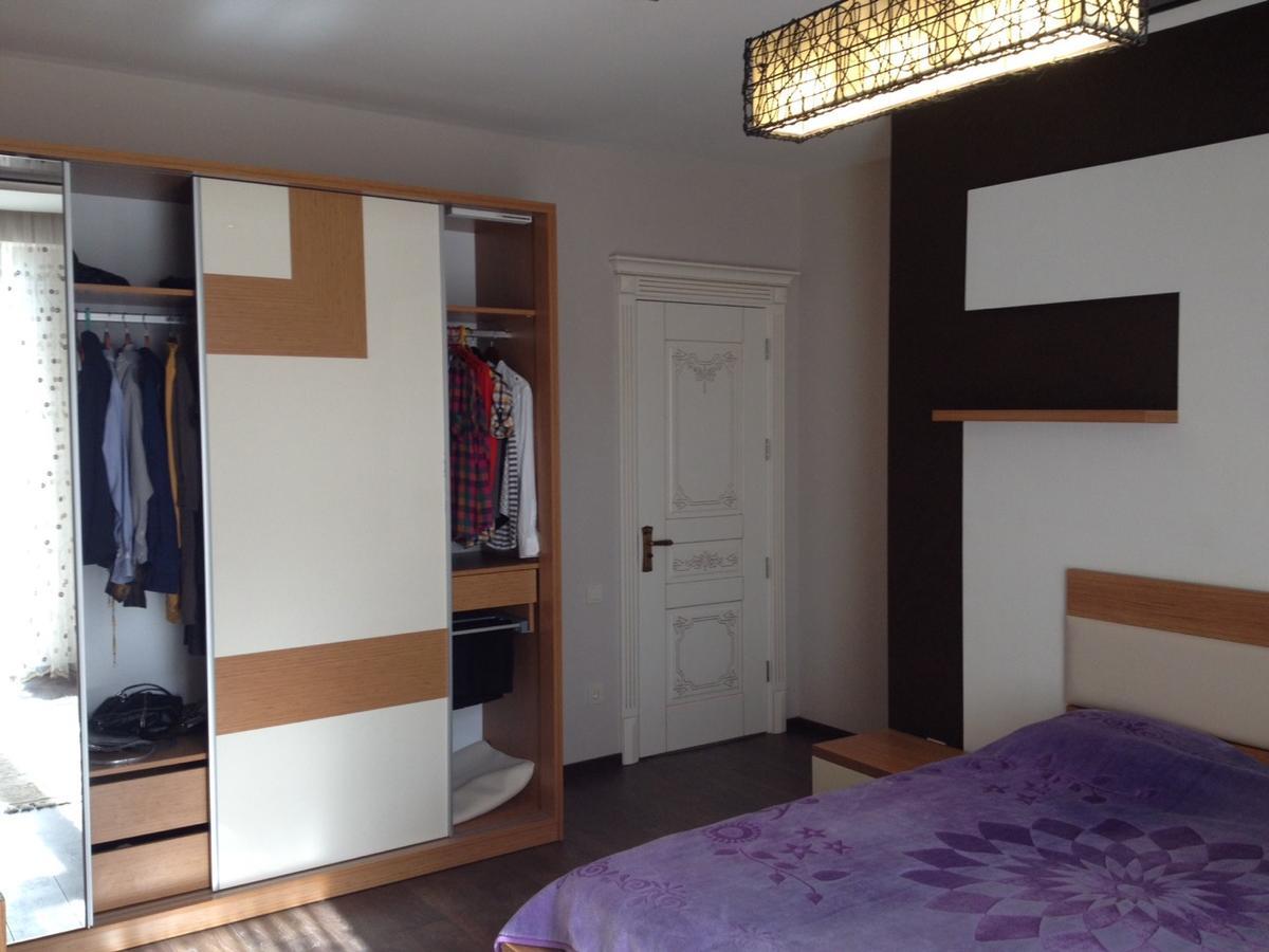 شقة باتومي  في Flat Near The Mcdonald'S المظهر الخارجي الصورة